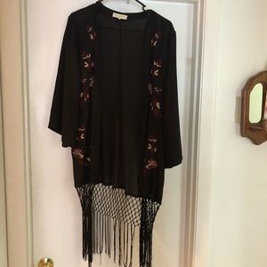 Black Floral staring at stars Kimono size small